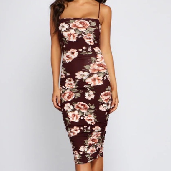 Windsor Dresses & Skirts - Windsor Floral Lover Bodycon Midi Dress, Size Medium, Maroon